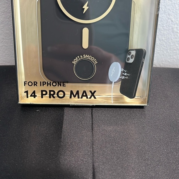 XO Poppy | Midnight Phone Case | 14 Pro Max - Picture 3 of 5